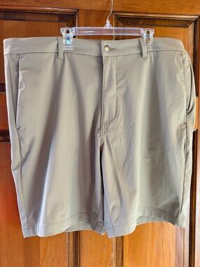 NEW Men's Flat Front Khaki Performance Shorts sz 38
